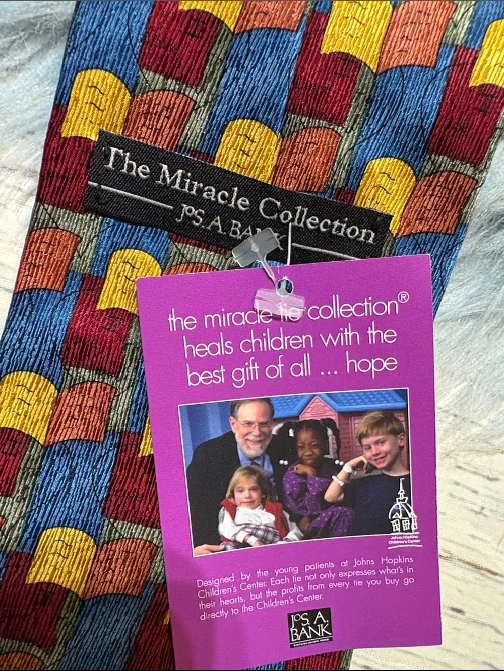 NWT Jos A Bank The Miracle Collection Multicolor Patterned Silk Tie